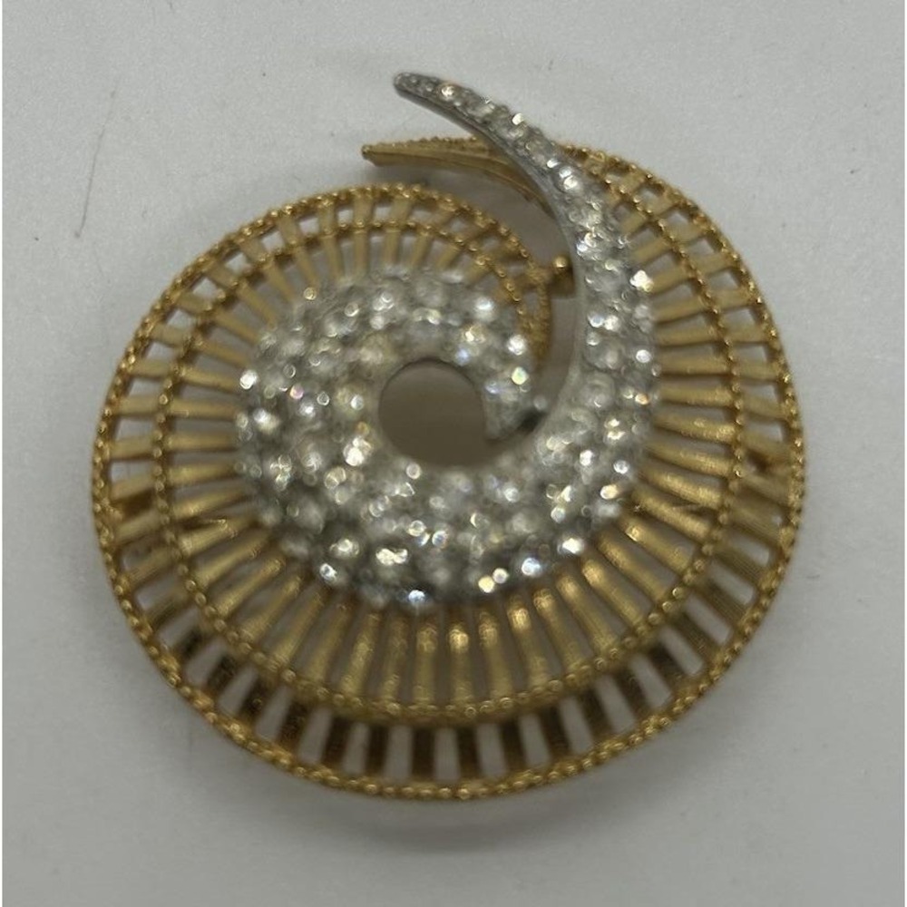 Vintage MCM Gold Tone Spiral Shell-Shaped Brooch Clear Rhinestone Swirl